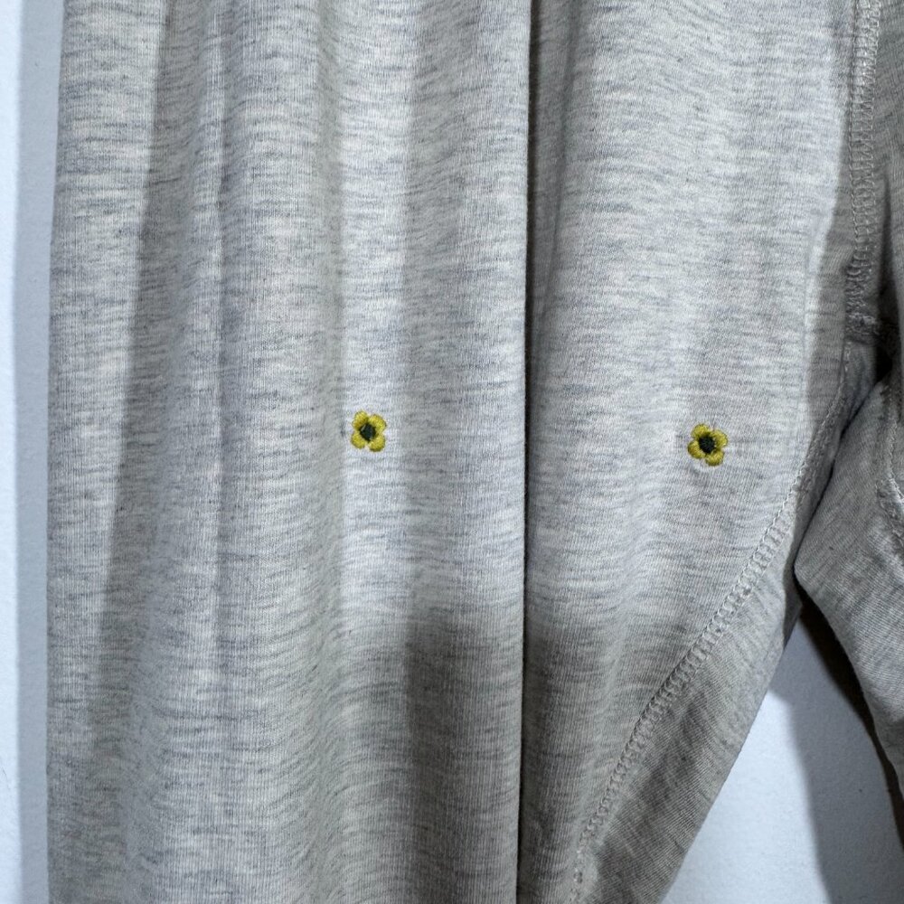 Sundays Two Women's Embroidered Sunflower Sweatpants Loungewear - Picture 3 of 7